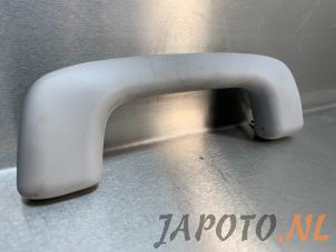 Gebruikte Handgreep Hyundai i20 (GBB) 1.0 T-GDI 100 12V Prijs € 5,20 Margeregeling aangeboden door Japoto Parts B.V.