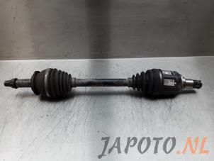 Gebruikte Aandrijfas links-voor Toyota RAV4 (A3) 2.0 16V Valvematic 4x2 Prijs € 89,95 Margeregeling aangeboden door Japoto Parts B.V.