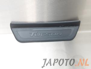 Nieuwe Bekleding achterinstap Hyundai Tucson (TL) 1.6 GDi 16V 2WD Prijs € 19,00 Inclusief btw aangeboden door Japoto Parts B.V.