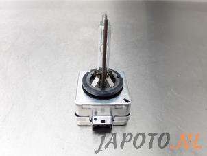 Gebruikte Xenon Lamp Kia Sportage (SL) 2.0 CVVT 16V 4x2 Prijs € 19,99 Margeregeling aangeboden door Japoto Parts B.V.