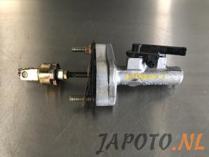 Gebruikte Koppeling Hoofd Cilinder Toyota RAV4 (A2) 2.0 16V VVT-i 4x4 Prijs € 29,00 Margeregeling aangeboden door Japoto Parts B.V.
