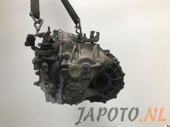 Motorhalter Toyota Avensis T27 2.2 D-4D 110KW aus Schlachtfest Motor  Getriebe