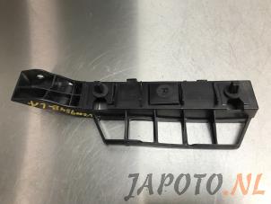 Gebruikte Bumpersteun links-achter Kia Venga 1.6 CVVT 16V Prijs € 15,70 Margeregeling aangeboden door Japoto Parts B.V.