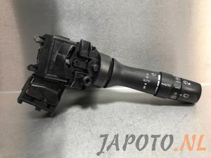 Gebruikte Ruitenwis Schakelaar Toyota RAV4 (A3) 2.0 16V Valvematic 4x4 Prijs € 34,95 Margeregeling aangeboden door Japoto Parts B.V.