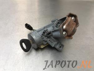 Gebruikte Sleutel + Contactslot Mazda 626 (GE14/74/84) 1.8i LX,GLX 16V Prijs € 25,00 Margeregeling aangeboden door Japoto Parts B.V.