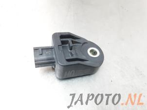 Gebruikte Airbag Sensor Toyota Auris (E18) 1.8 16V Hybrid Prijs € 20,95 Margeregeling aangeboden door Japoto Parts B.V.