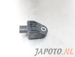 Gebruikte Airbag Sensor Toyota Auris (E18) 1.8 16V Hybrid Prijs € 20,95 Margeregeling aangeboden door Japoto Parts B.V.