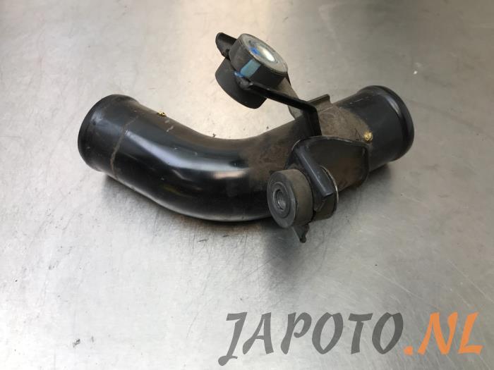 Gebruikte Intercooler Buis Isuzu D-Max (TFR/TFS) 2.5 D Twin Turbo 4x4 Prijs € 44,41 Inclusief btw aangeboden door Japoto Parts B.V.