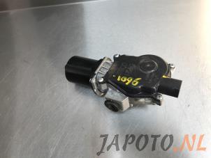 Gebruikte Ruitenwissermotor voor Mazda 3 (BM/BN) 2.0 SkyActiv-G 120 16V Prijs € 99,00 Margeregeling aangeboden door Japoto Parts B.V.