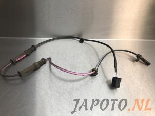 Gebruikte Sensor ABS Mazda 3 (BM/BN) 2.0 SkyActiv-G 120 16V Prijs € 29,95 Margeregeling aangeboden door Japoto Parts B.V.