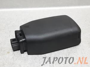 Gebruikte Sensor regen Mazda 3 (BM/BN) 2.0 SkyActiv-G 120 16V Prijs € 26,20 Margeregeling aangeboden door Japoto Parts B.V.