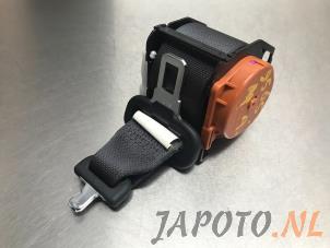 Gebruikte Veiligheidsgordel midden-achter Subaru Legacy Wagon (BR) 2.5 16V Prijs € 59,95 Margeregeling aangeboden door Japoto Parts B.V.