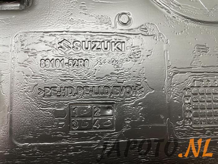 Brandstoftank van een Suzuki Swift (ZC/ZD) 1.2 Dual Jet 16V 2018