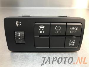 Gebruikte Schakelaar Mazda 2 (DJ/DL) 1.5 SkyActiv-G 90 Prijs € 24,95 Margeregeling aangeboden door Japoto Parts B.V.