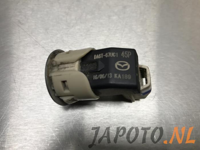 PDC Sensor van een Mazda 2 (DJ/DL) 1.5 SkyActiv-G 90 2017