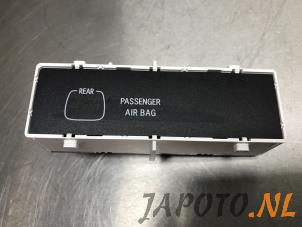 Gebruikte Airbag controle lampje Toyota Aygo (B40) 1.0 12V VVT-i Prijs € 14,95 Margeregeling aangeboden door Japoto Parts B.V.