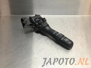 Gebruikte Ruitenwis Schakelaar Lexus CT 200h 1.8 16V Prijs € 36,70 Margeregeling aangeboden door Japoto Parts B.V.