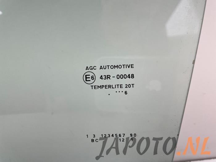 Portierruit 4Deurs links-voor van een Toyota Aygo (B40) 1.0 12V VVT-i 2017