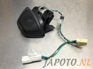 Gebruikte Tweeter Lexus IS C (E2) 250 C 2.5 V6 24V Prijs € 20,95 Margeregeling aangeboden door Japoto Parts B.V.