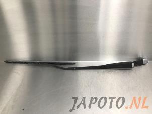 Gebruikte Ruitenwisserarm voor Toyota HiAce II 2.5 D4-D 117 4x4 Prijs € 24,14 Inclusief btw aangeboden door Japoto Parts B.V.