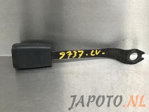 Gebruikte Veiligheidsgordel Insteek links-voor Toyota HiAce II 2.5 D4-D 117 4x4 Prijs € 18,09 Inclusief btw aangeboden door Japoto Parts B.V.