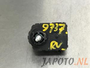 Gebruikte Motor Koplamp Toyota HiAce II 2.5 D4-D 117 4x4 Prijs € 24,14 Inclusief btw aangeboden door Japoto Parts B.V.