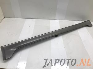 Gebruikte Zijskirt links Toyota Yaris (P1) 1.5 T Sport 16V VVT-i Prijs € 52,45 Margeregeling aangeboden door Japoto Parts B.V.