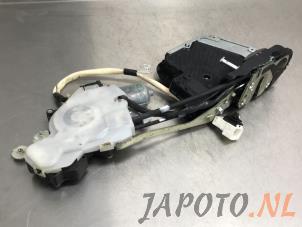 Gebruikte Deurslot Mechaniek 4Deurs links-voor Lexus LS (F4) 460 4.6 32V VVT-i Prijs € 74,95 Margeregeling aangeboden door Japoto Parts B.V.