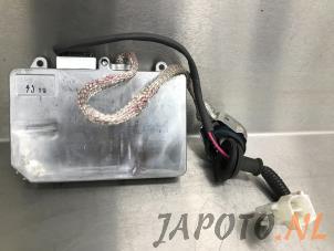 Gebruikte Xenon module Lexus RX (L2) 400h V6 24V VVT-i 4x4 Prijs € 104,95 Margeregeling aangeboden door Japoto Parts B.V.