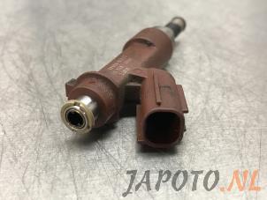 Gebruikte Injector (benzine injectie) Toyota Aygo (B40) 1.0 12V VVT-i Prijs € 20,00 Margeregeling aangeboden door Japoto Parts B.V.
