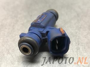 Gebruikte Injector (benzine injectie) Kia Venga 1.6 CVVT 16V Prijs € 25,00 Margeregeling aangeboden door Japoto Parts B.V.