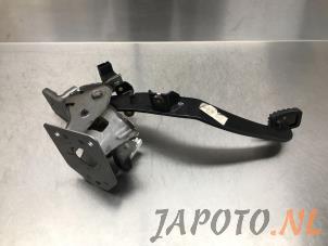 Gebruikte Koppelingspedaal Kia Sportage (SL) 2.0 CVVT 16V 4x2 Prijs € 30,00 Margeregeling aangeboden door Japoto Parts B.V.