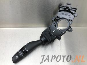 Gebruikte Schakelaar Licht Kia Carens IV (RP) 1.6 GDI 16V Prijs € 49,95 Margeregeling aangeboden door Japoto Parts B.V.