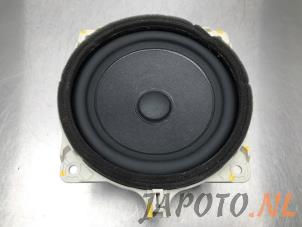 Gebruikte Speaker Kia Carens IV (RP) 1.6 GDI 16V Prijs € 14,95 Margeregeling aangeboden door Japoto Parts B.V.
