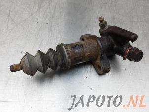 Gebruikte Koppeling Hulp Cilinder Daihatsu Terios (J2) 1.5 16V DVVT 4x2 Euro 4 Prijs € 36,70 Margeregeling aangeboden door Japoto Parts B.V.