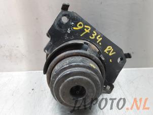 Gebruikte Motorsteun Toyota Land Cruiser (J15) 2.8 D-4D 16V Prijs € 76,17 Inclusief btw aangeboden door Japoto Parts B.V.