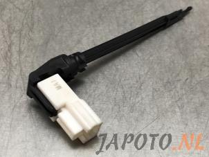 Gebruikte Sensor Temperatuur binnen Kia Picanto (JA) 1.0 12V Prijs € 14,99 Margeregeling aangeboden door Japoto Parts B.V.