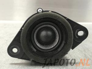 Gebruikte Speaker Toyota Prius (ZVW3) 1.8 16V Prijs € 19,99 Margeregeling aangeboden door Japoto Parts B.V.