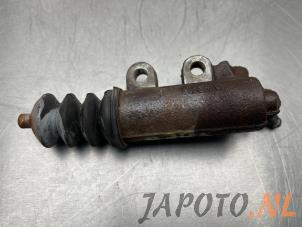 Gebruikte Koppeling Hulp Cilinder Toyota Corolla Verso (R10/11) 1.8 16V VVT-i Prijs € 15,74 Margeregeling aangeboden door Japoto Parts B.V.