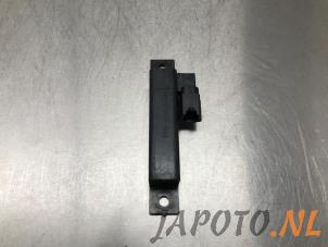 Gebruikte Keyless entry antenne Nissan Note (E12) 1.2 68 Prijs € 10,45 Margeregeling aangeboden door Japoto Parts B.V.