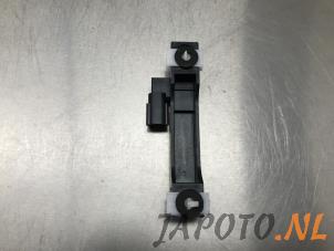 Gebruikte Keyless entry antenne Nissan Note (E12) 1.2 68 Prijs € 10,45 Margeregeling aangeboden door Japoto Parts B.V.