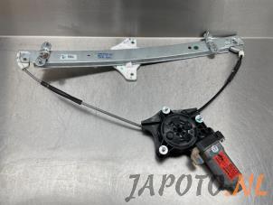 Gebruikte Ruitmechaniek 4Deurs links-voor Hyundai i10 (B5) 1.0 12V Prijs € 34,95 Margeregeling aangeboden door Japoto Parts B.V.