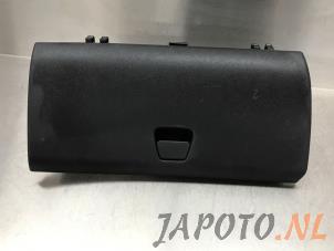 Gebruikte Dashboardkastje Toyota Aygo (B40) 1.0 12V VVT-i Prijs € 49,95 Margeregeling aangeboden door Japoto Parts B.V.