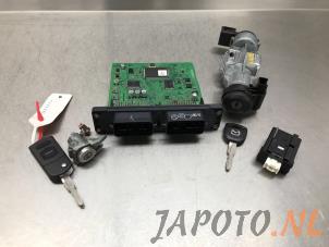 Gebruikte Contactslot + computer Mazda 3 (BL12/BLA2/BLB2) 1.6i MZR 16V Prijs € 78,70 Margeregeling aangeboden door Japoto Parts B.V.