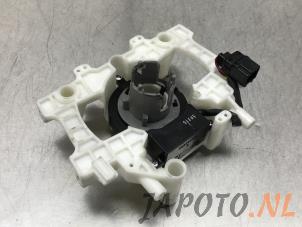 Gebruikte Gier sensor Kia Sportage (JE) 2.7 V6 24V 4x4 Prijs € 39,95 Margeregeling aangeboden door Japoto Parts B.V.