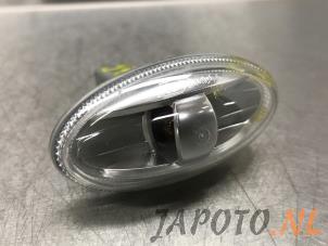 Gebruikte Knipperlicht Scherm rechts-voor Toyota Aygo (B40) 1.0 12V VVT-i Prijs € 6,95 Margeregeling aangeboden door Japoto Parts B.V.