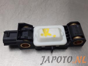 Gebruikte Airbag Sensor Kia Sportage (JE) 2.7 V6 24V 4x4 Prijs € 41,99 Margeregeling aangeboden door Japoto Parts B.V.