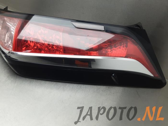 Achterlicht rechts van een Toyota Aygo (B40) 1.0 12V VVT-i 2017