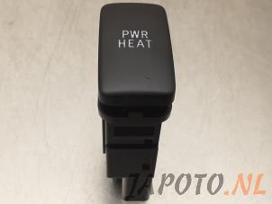 Gebruikte Schakelaar Toyota Previa (R3) 2.4i 16V VVT-i Prijs € 15,70 Margeregeling aangeboden door Japoto Parts B.V.