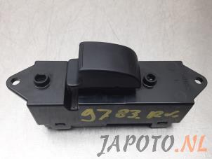Gebruikte Elektrisch Raam Schakelaar Mitsubishi Lancer Sports Sedan (CY/CZ) 1.8 MIVEC 16V Prijs € 15,70 Margeregeling aangeboden door Japoto Parts B.V.